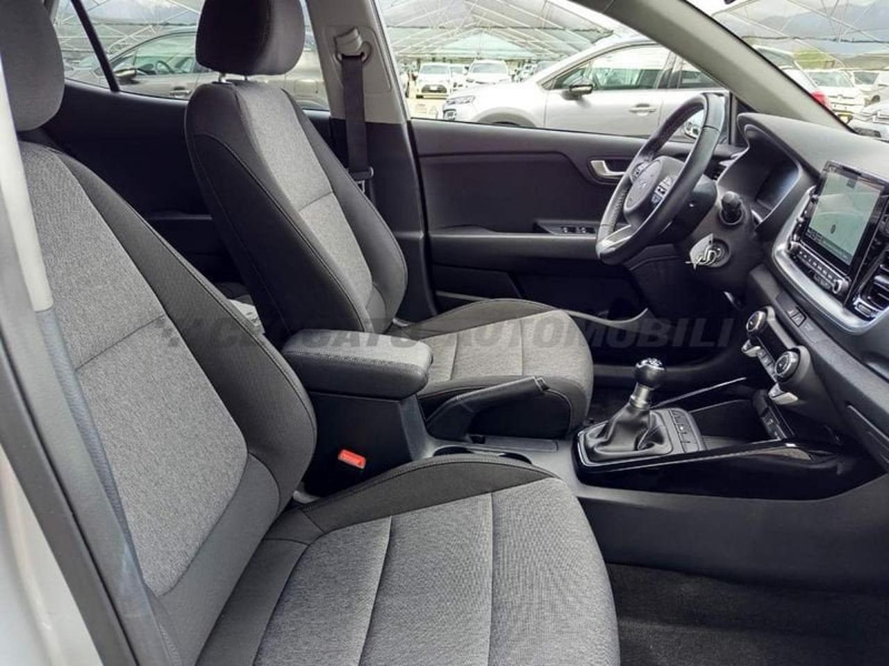 Kia Kia Stonic usata 17