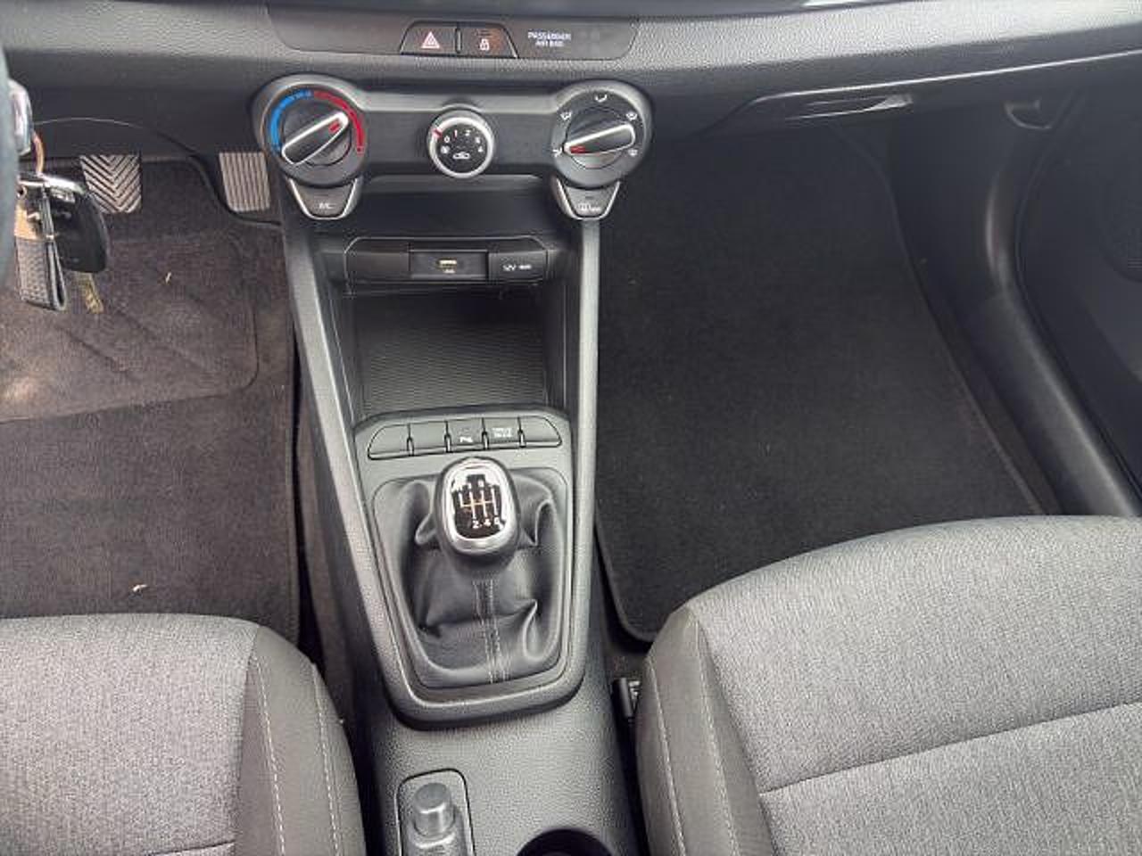 Kia Kia Stonic usata 8