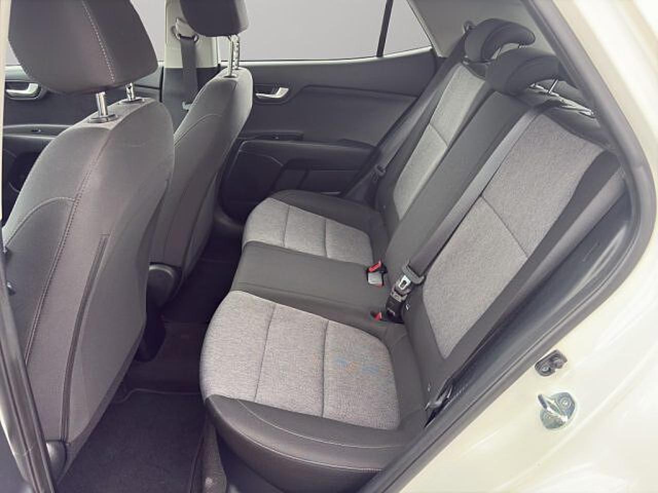 Kia Kia Stonic usata 10
