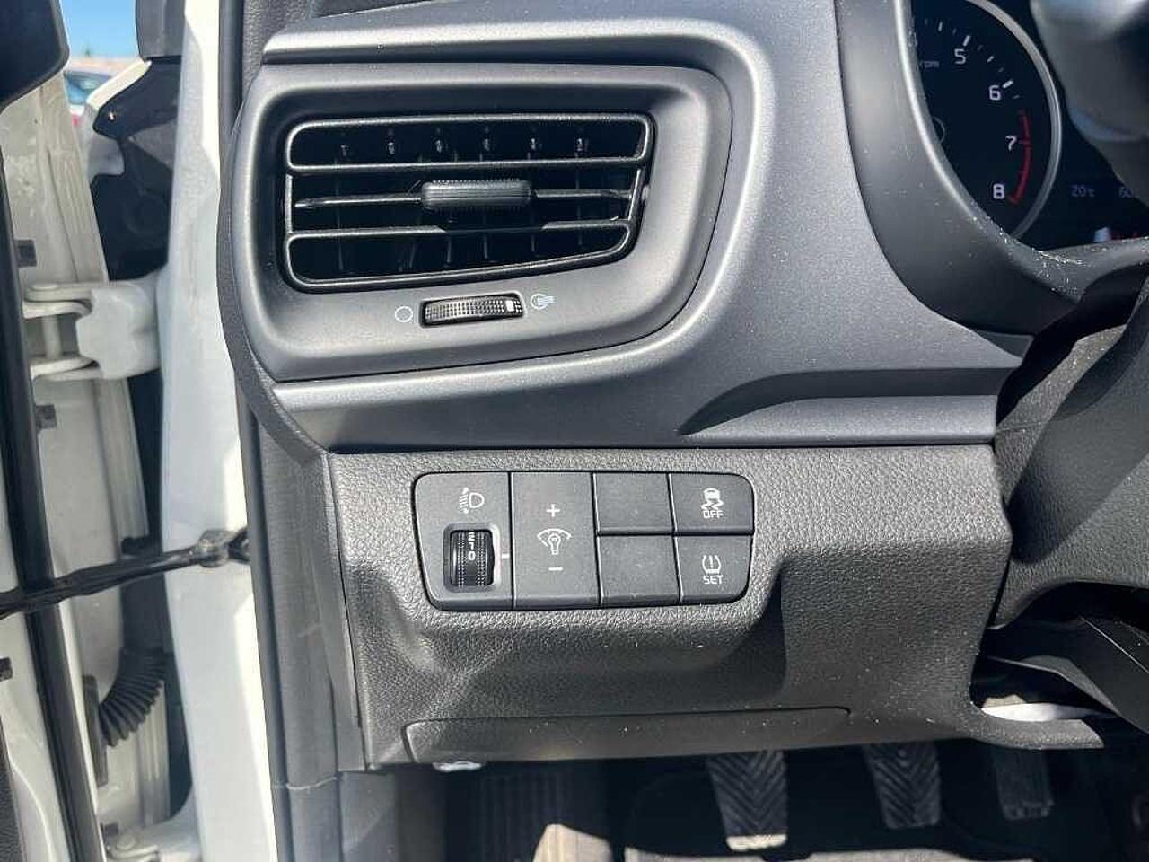 Kia Kia Stonic usata 8