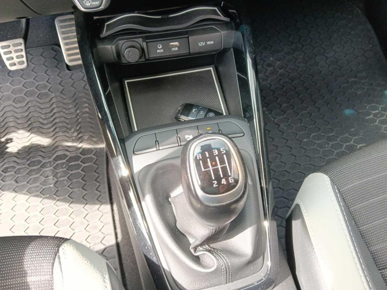 Kia Kia Stonic usata 10