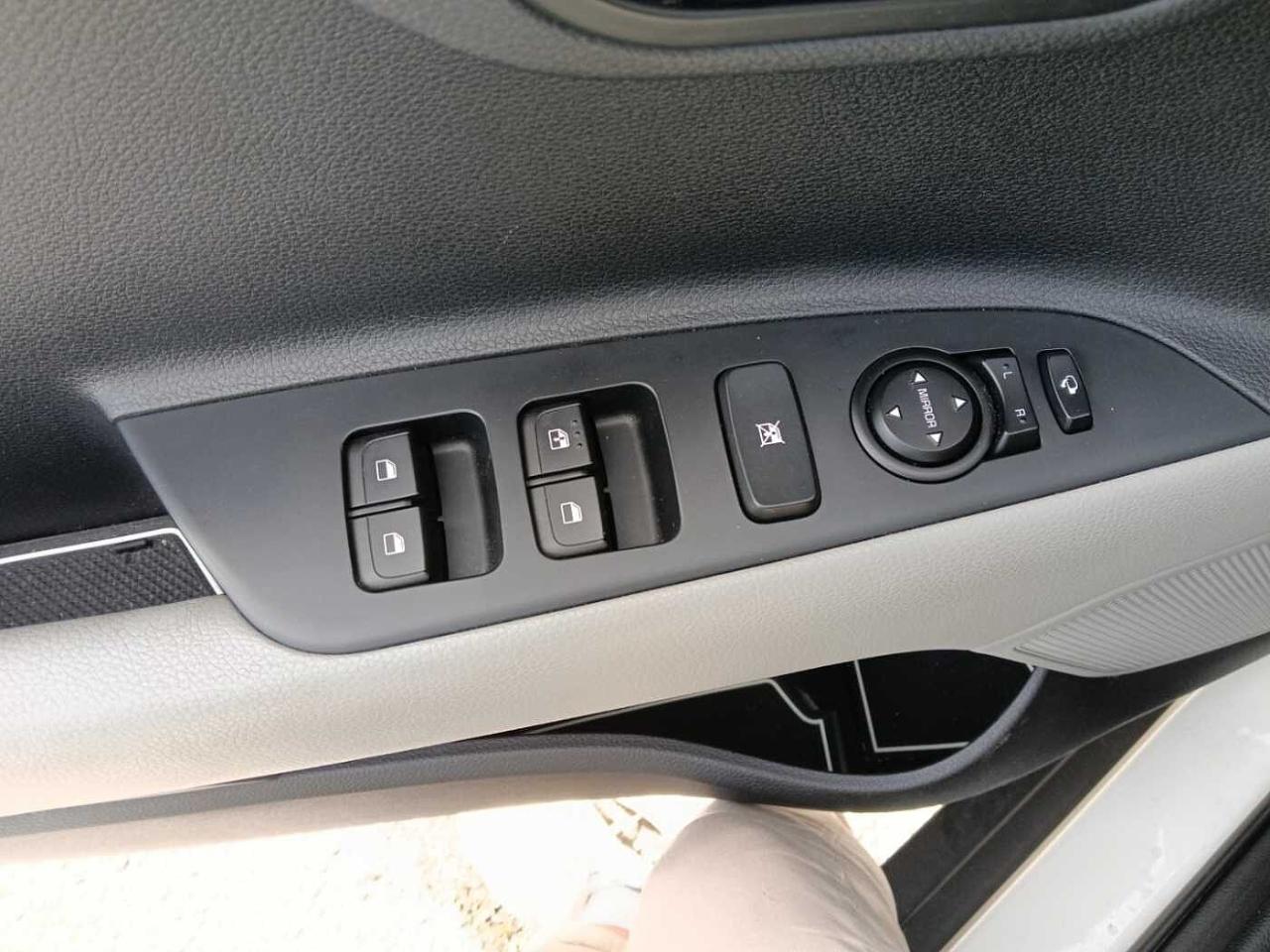 Kia Kia Stonic usata 14
