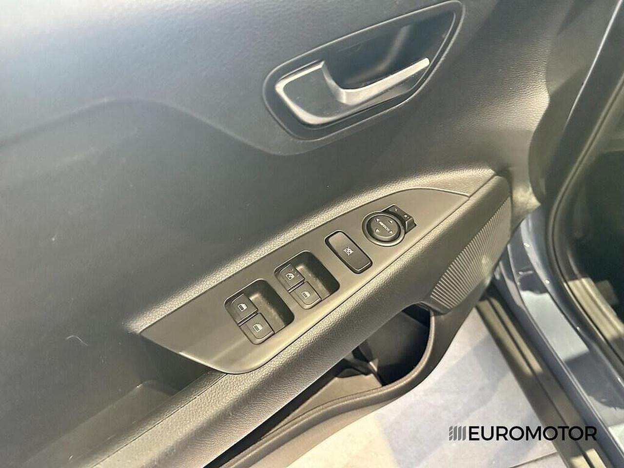 Kia Kia Stonic usata 10