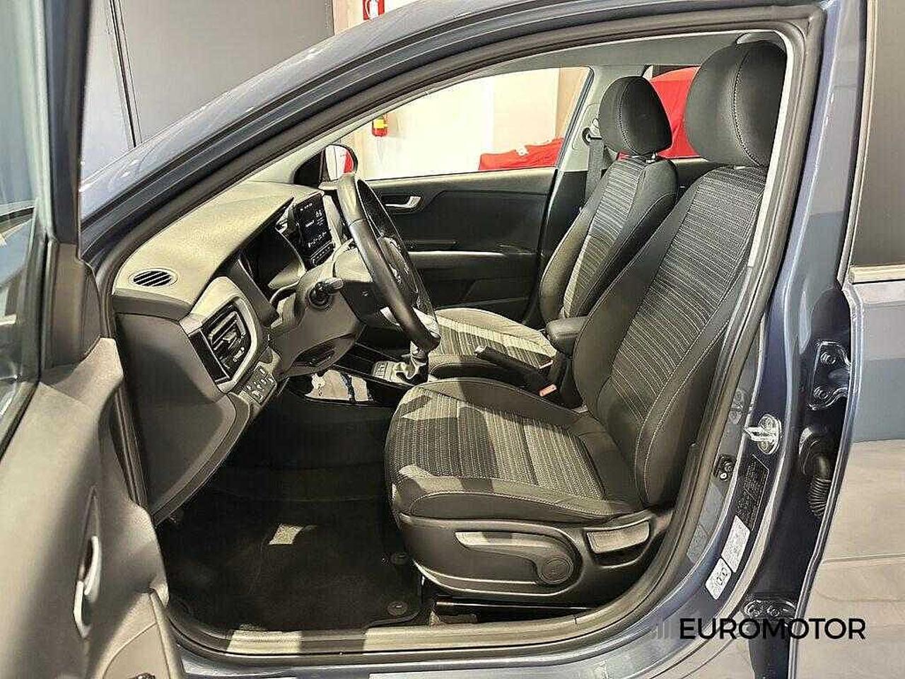 Kia Kia Stonic usata 12