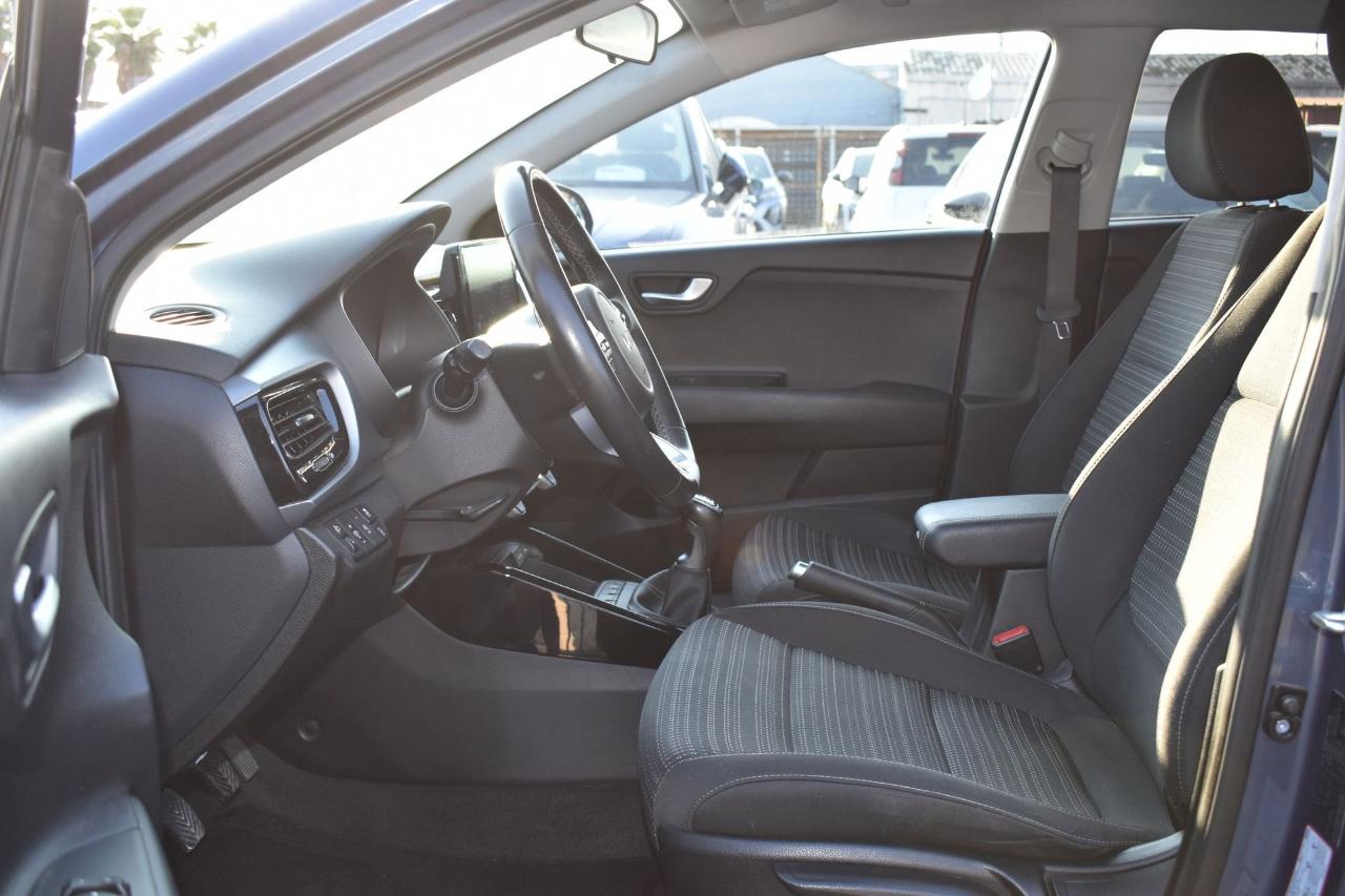 Kia Kia Stonic usata 23