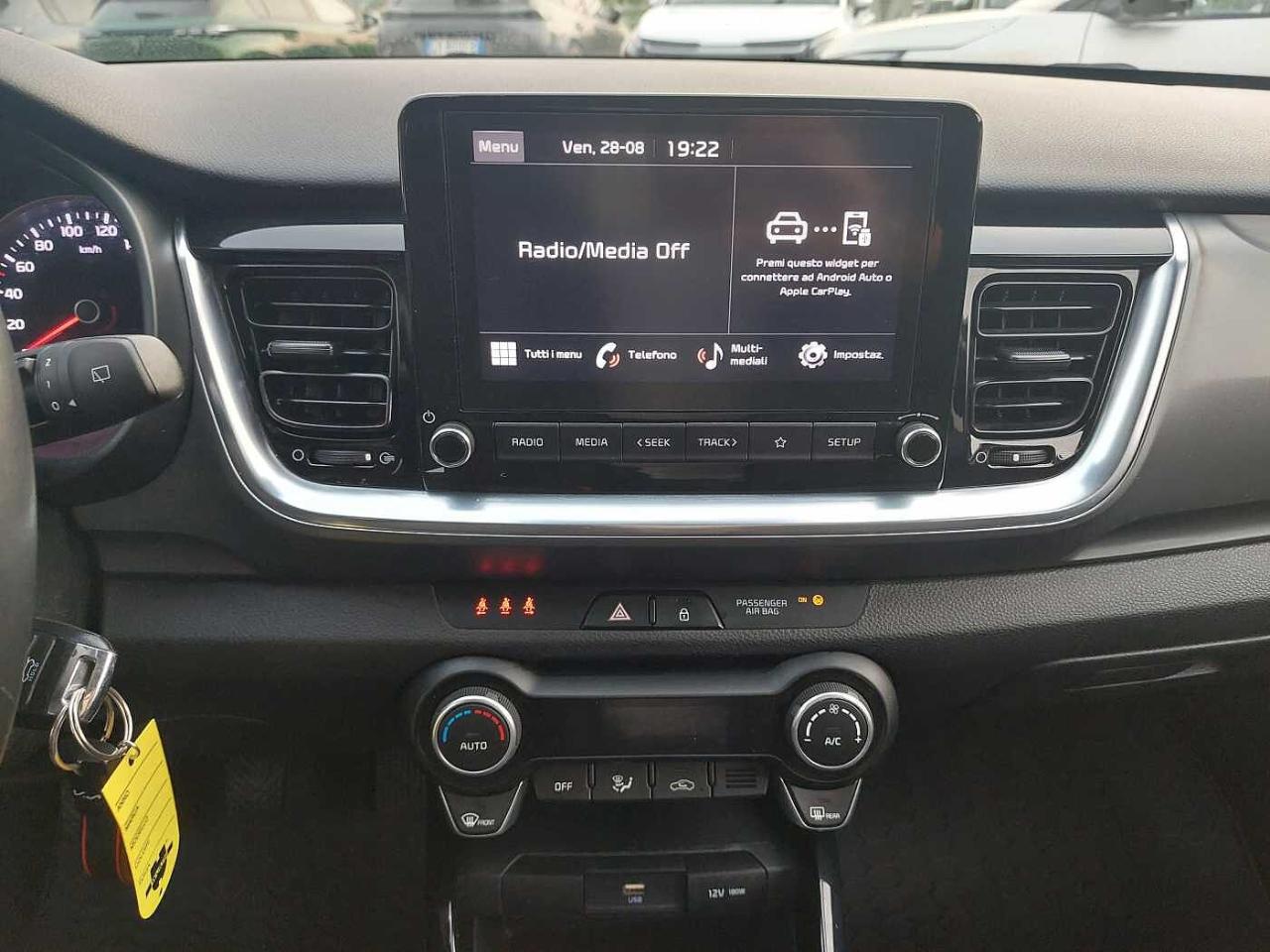 Kia Kia Stonic usata 9