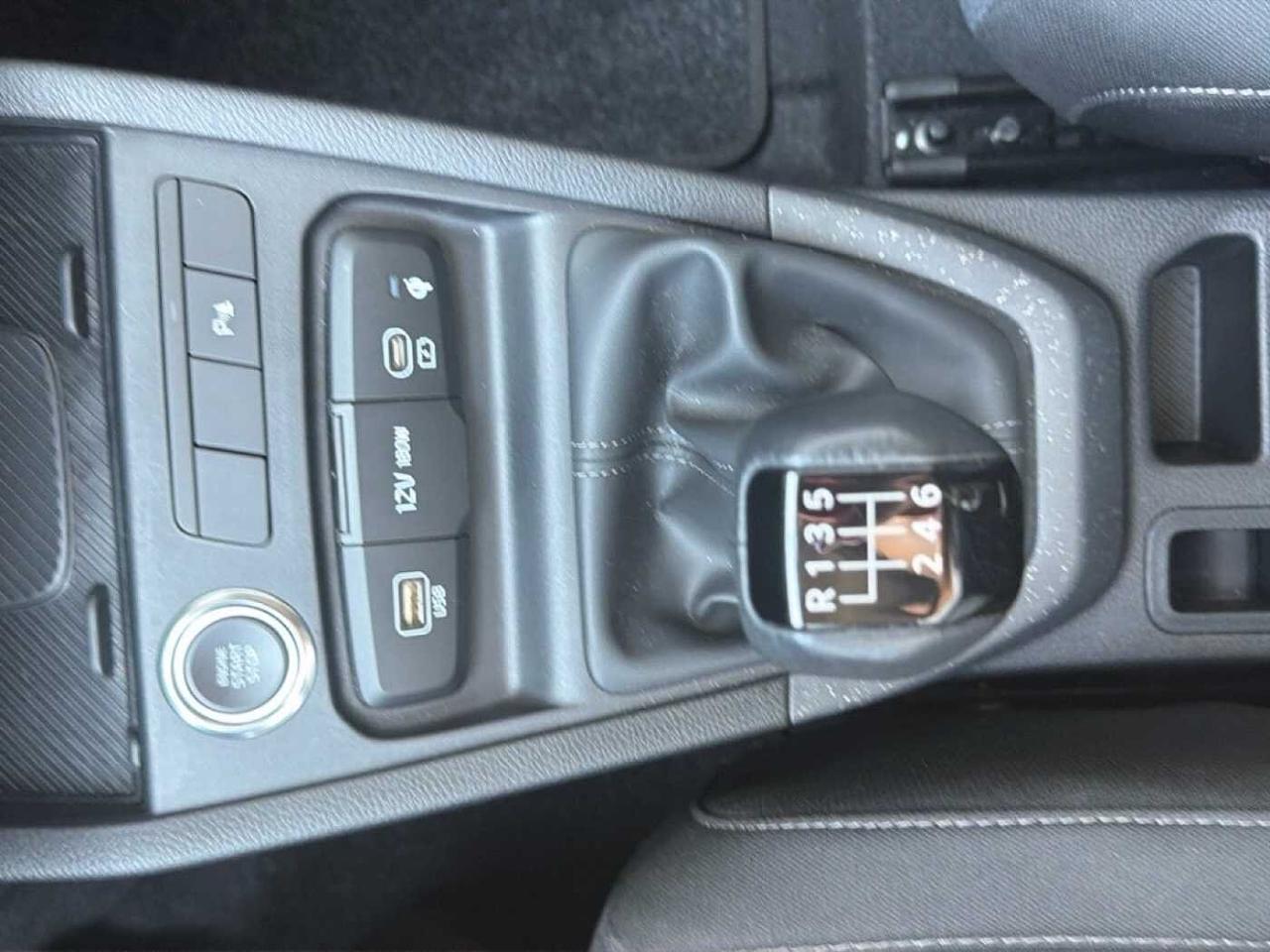 Kia Kia Stonic usata 7
