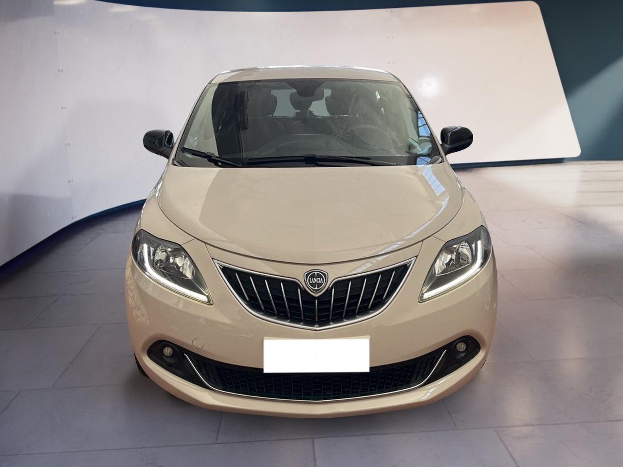 lancia ypsilon ypsilon iii 2021 1.0 firefly hybrid gold s and s 70cv usata