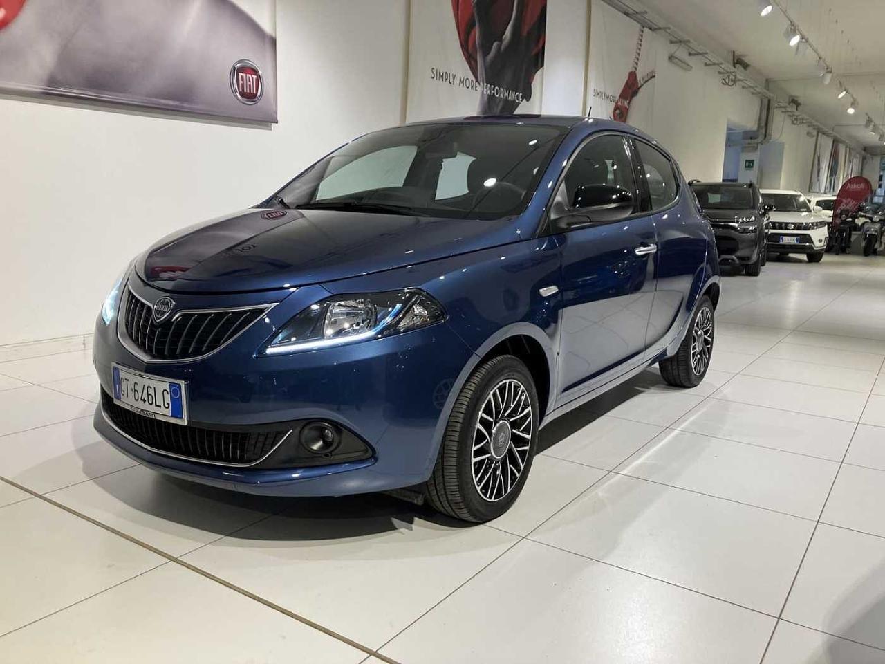 lancia ypsilon ypsilon 1.0 firefly 5 porte ss hybryd gold usata