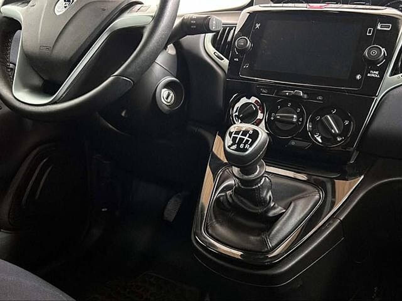 Lancia Lancia Ypsilon usata 18