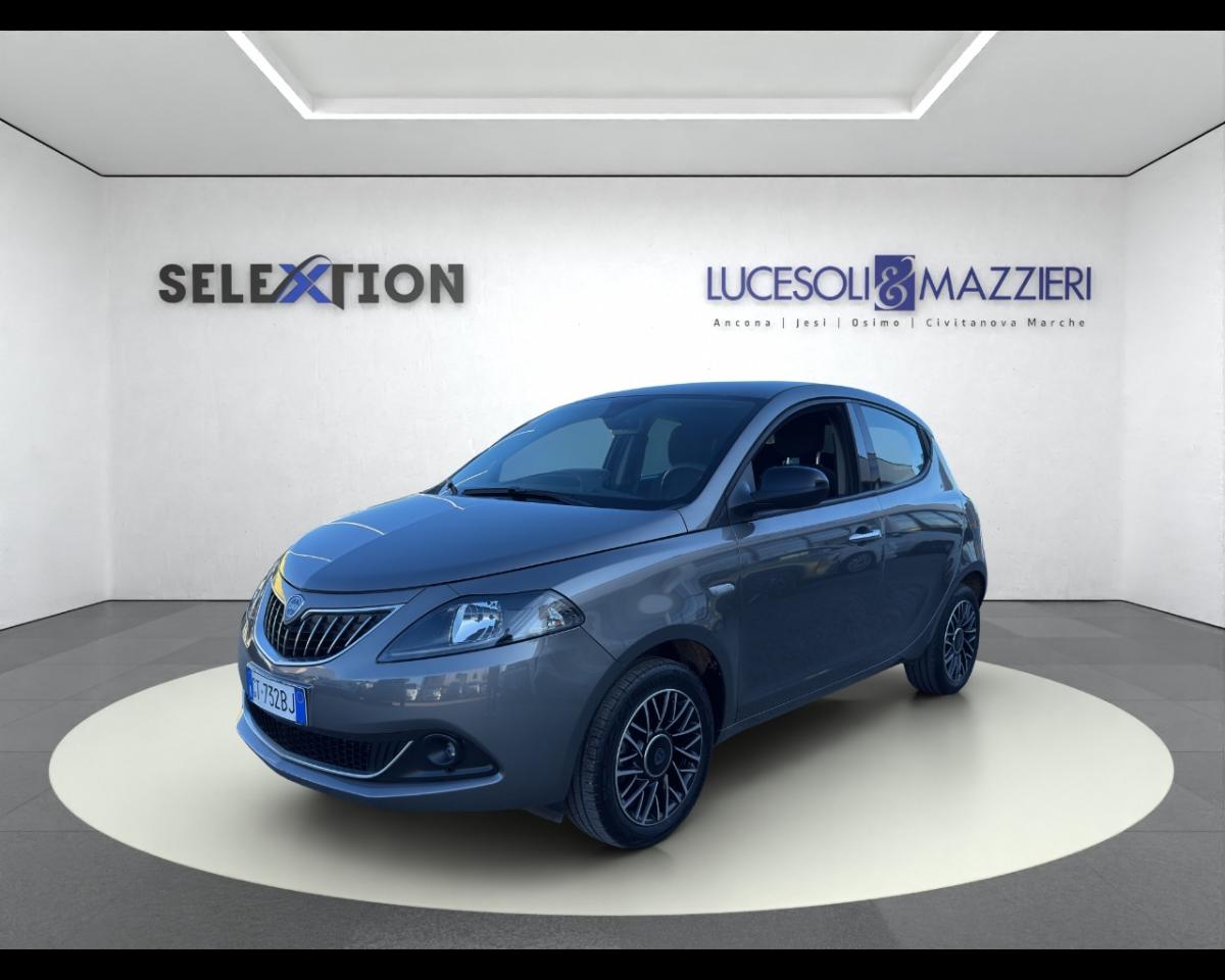 lancia ypsilon ypsilon 3� serie 1.0 firefly 5 porte s and s hybrid platin usata