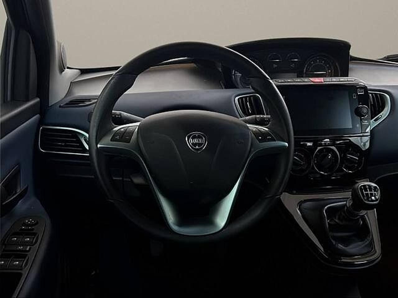 Lancia Lancia Ypsilon usata, con sensori parcheggio posteriori