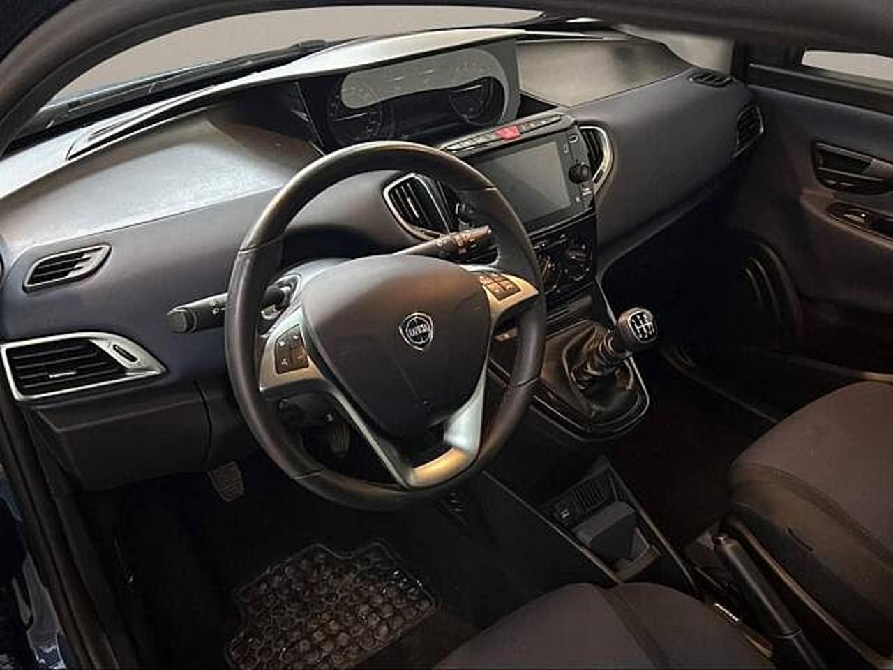 Lancia Lancia Ypsilon usata 12