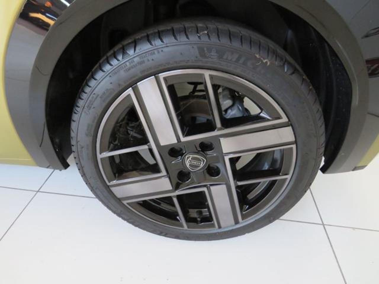 Lancia Lancia Ypsilon usata, con Isofix