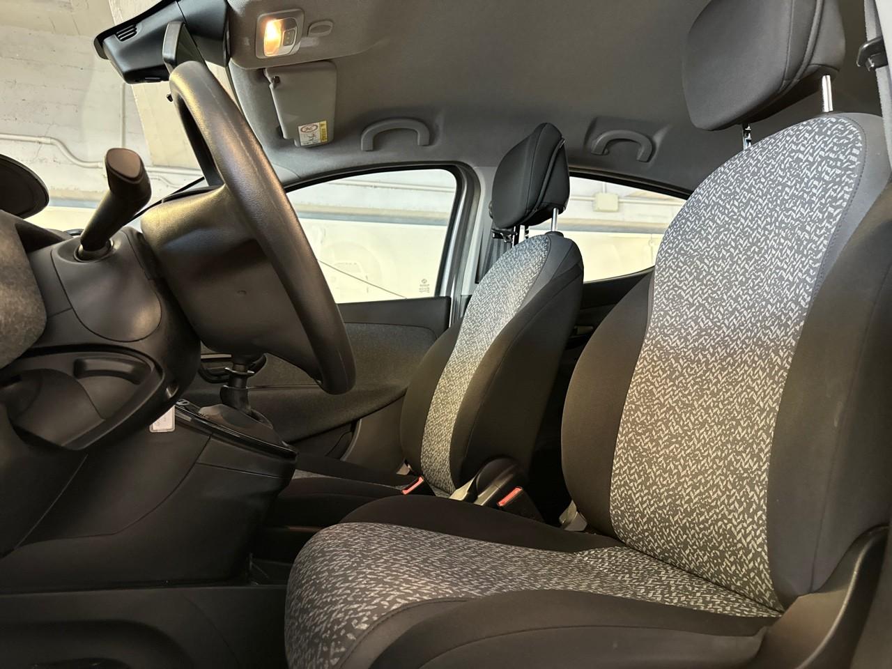 Lancia Lancia Ypsilon usata, con copertura bagagli rigida