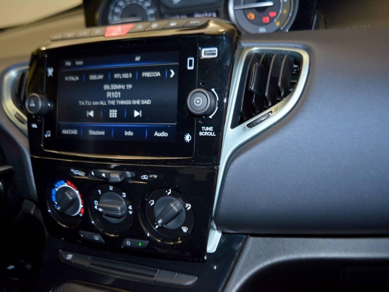 Lancia Lancia Ypsilon usata, con alzacristalli elettrici