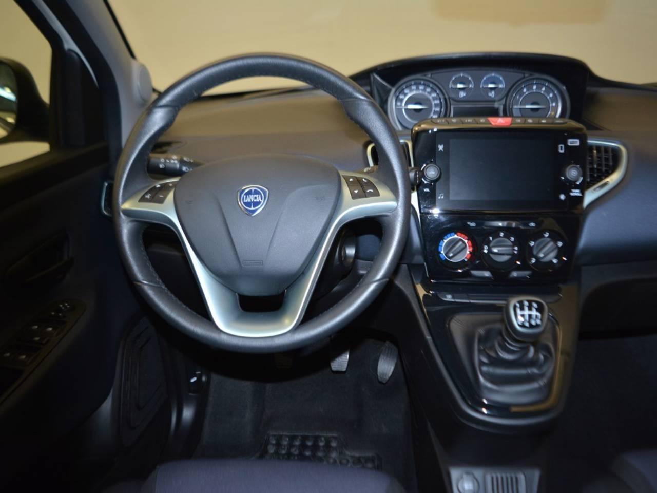 Lancia Lancia Ypsilon usata 23