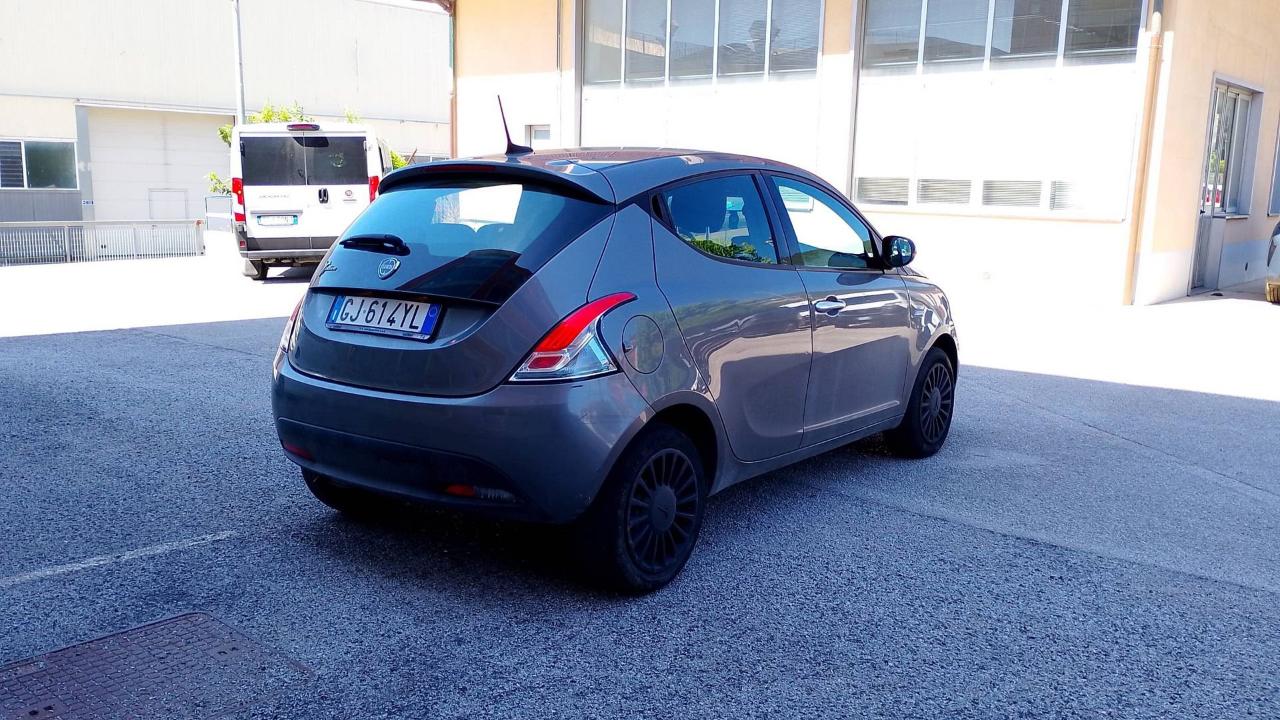 Lancia Lancia Ypsilon usata 13