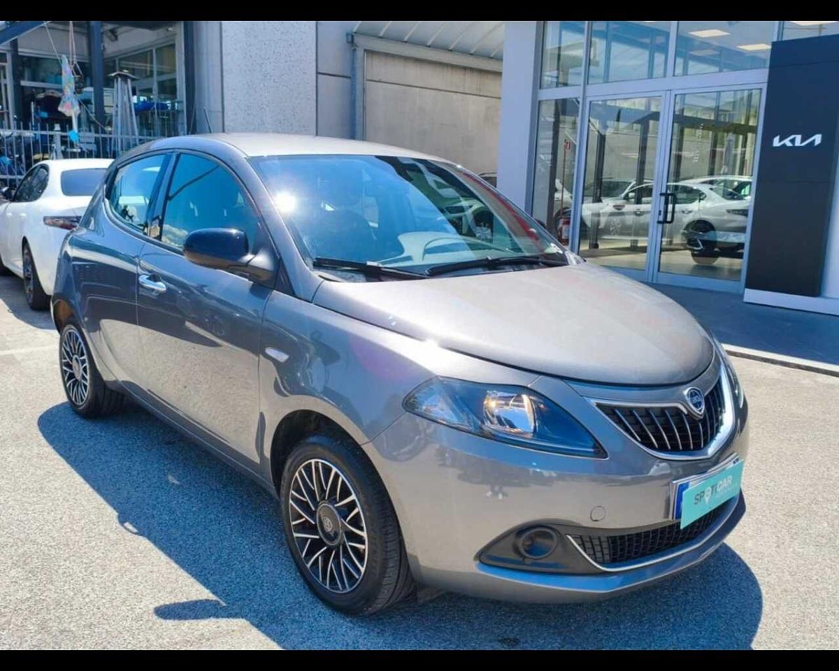 Lancia Lancia Ypsilon usata, con hill holder