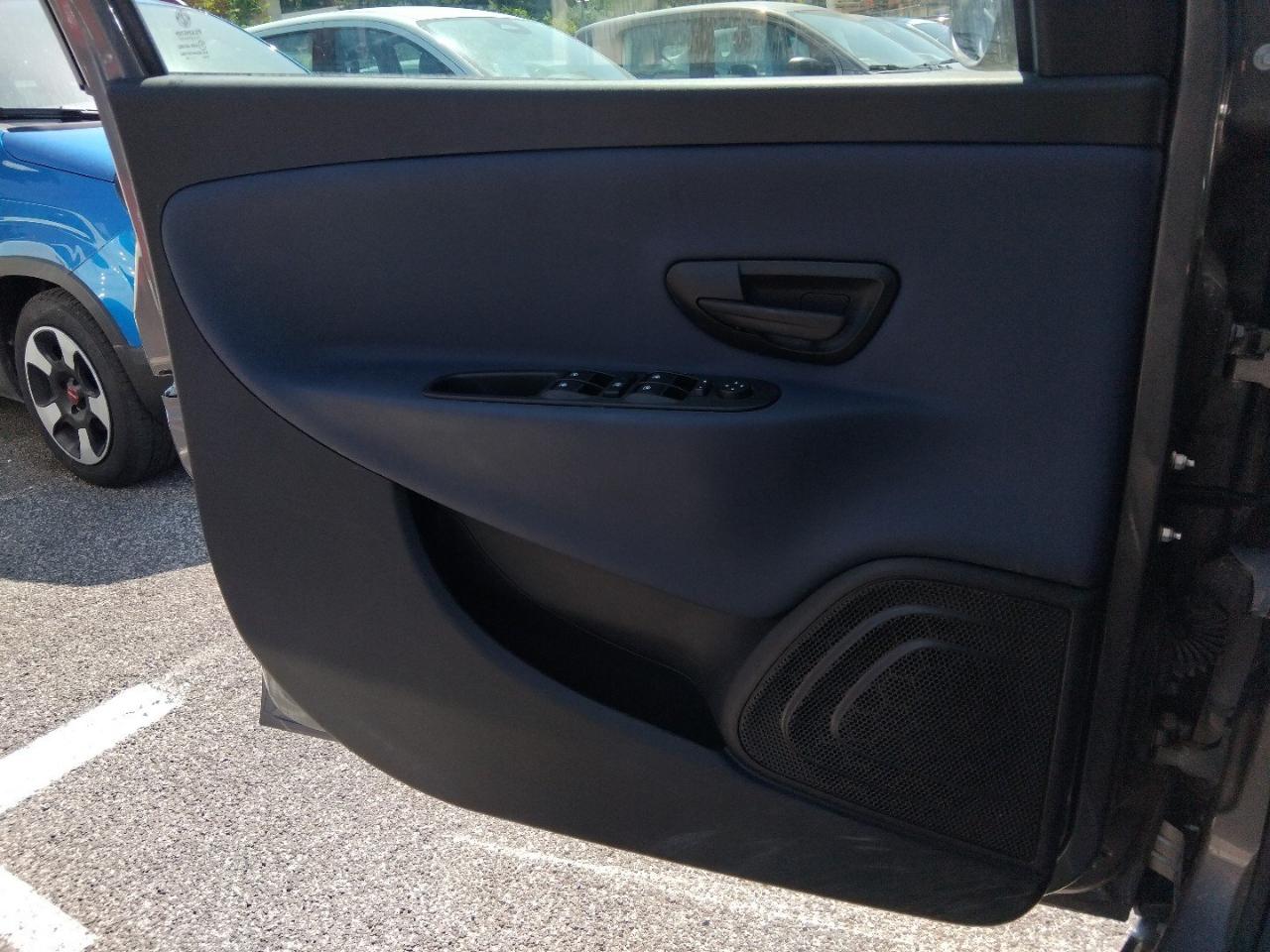 Lancia Lancia Ypsilon usata 10