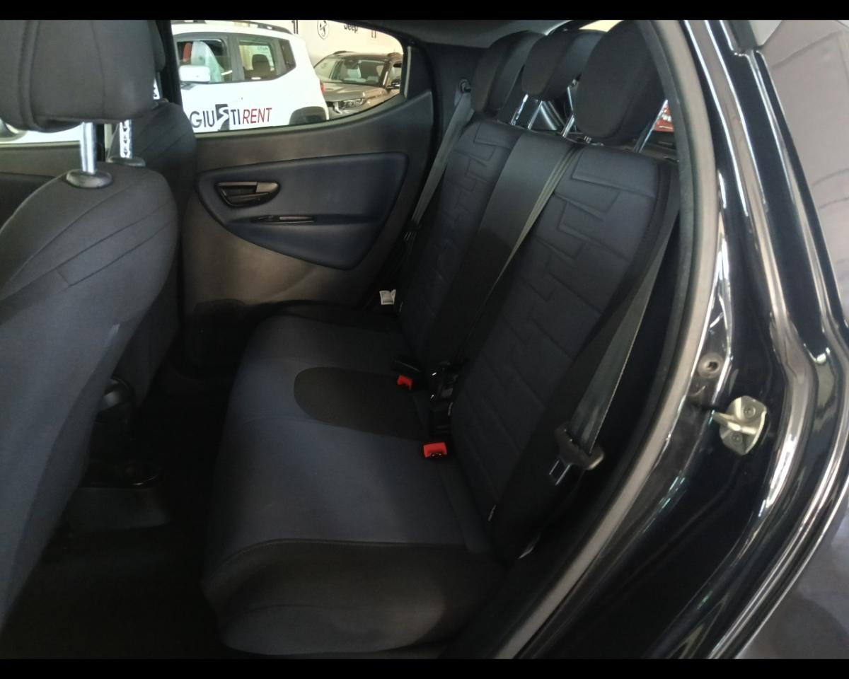 Lancia Lancia Ypsilon usata, con cerchi in lega