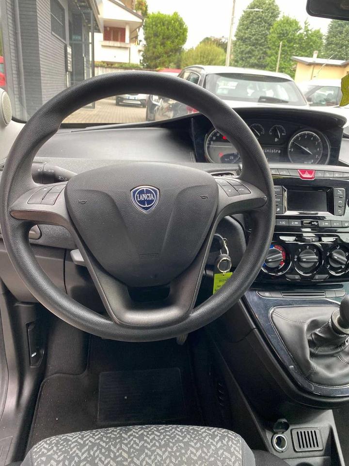 Lancia Lancia Ypsilon usata, con 4 sedili