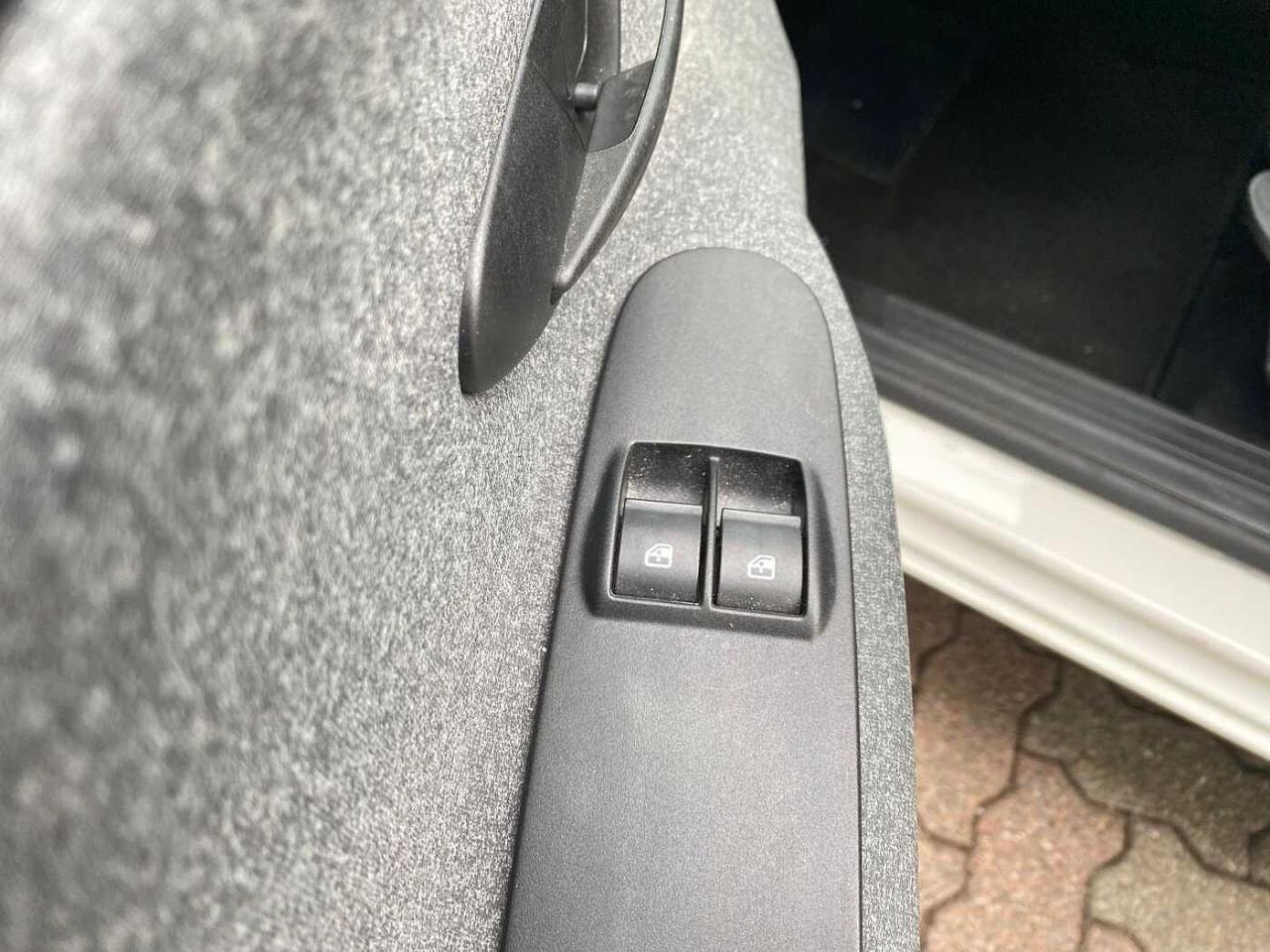 Lancia Lancia Ypsilon usata, con isofix