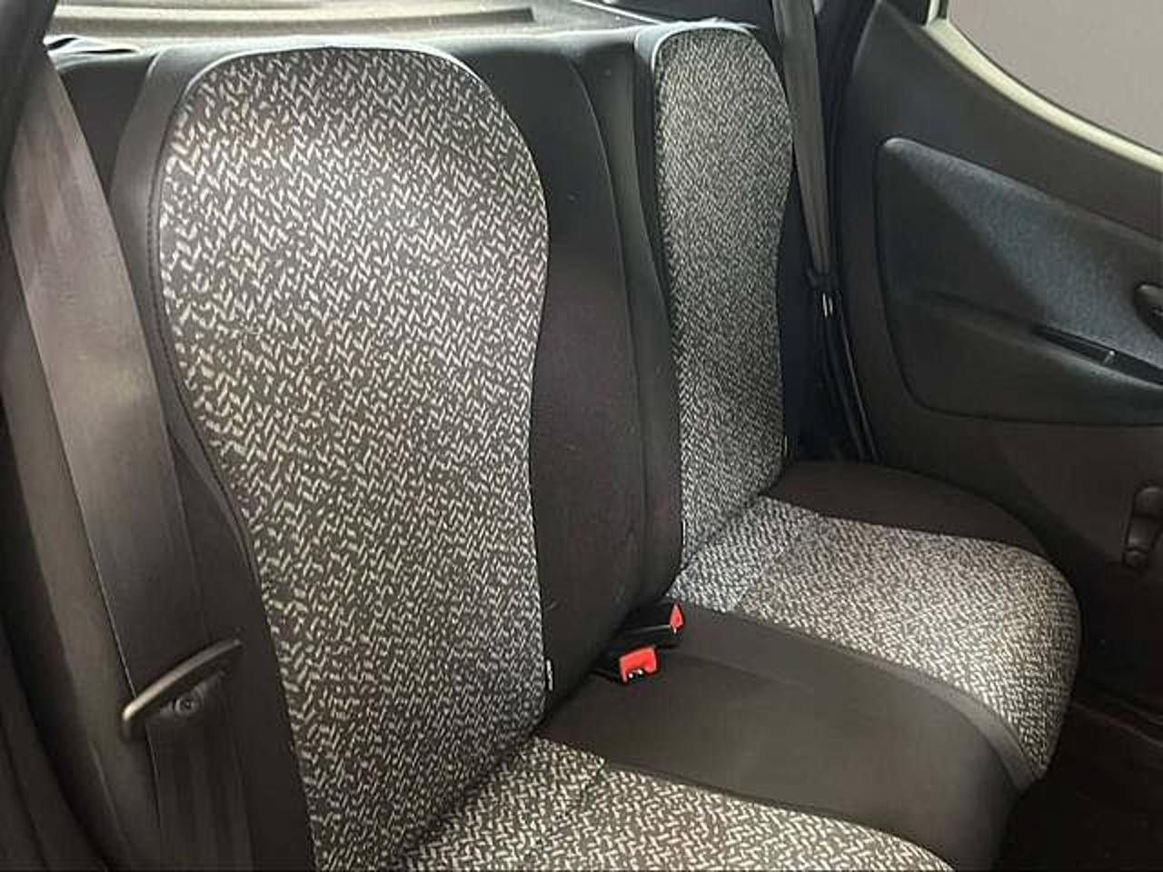 Lancia Lancia Ypsilon usata, con fari fendinebbia