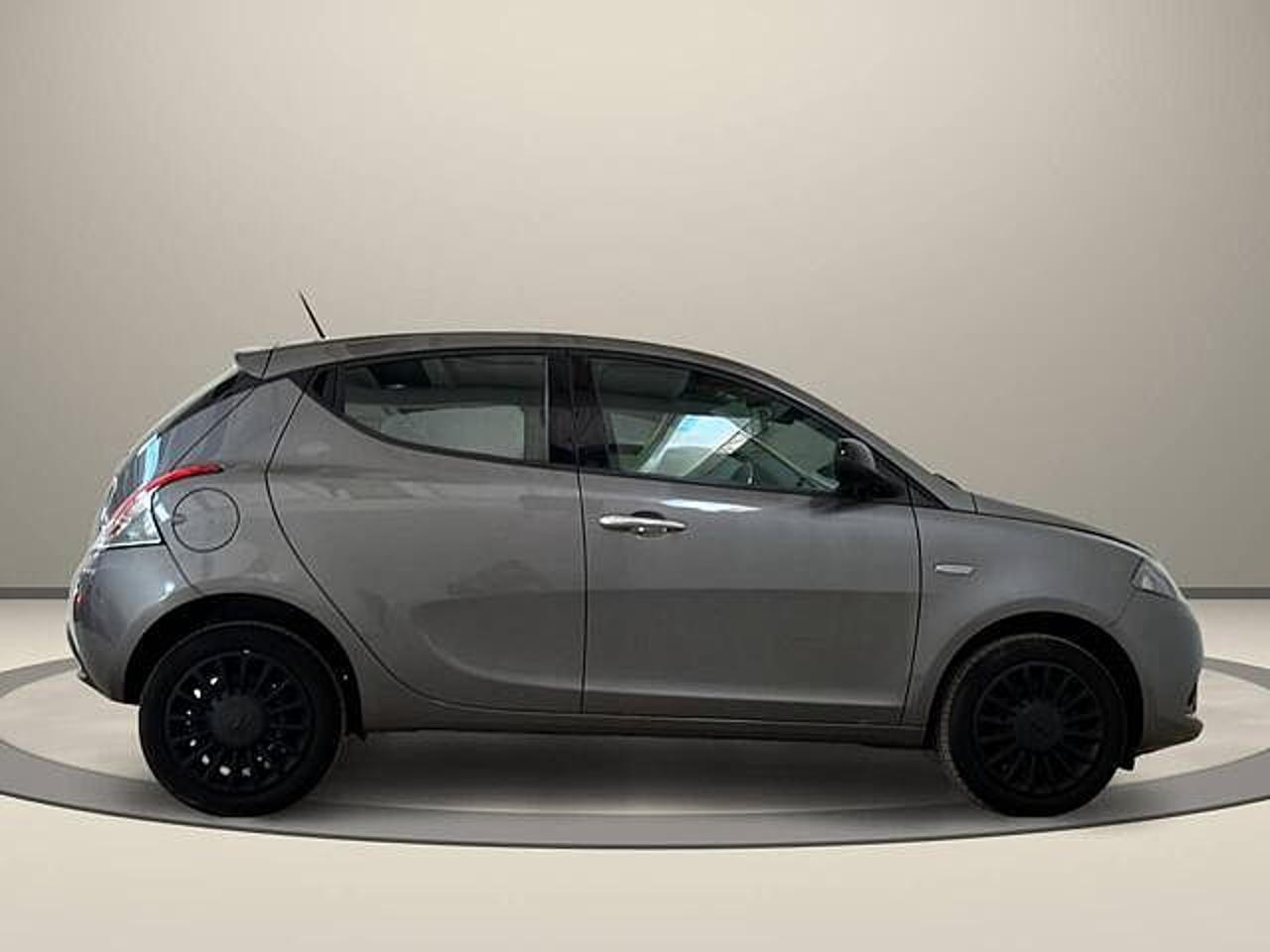 Lancia Lancia Ypsilon usata 24