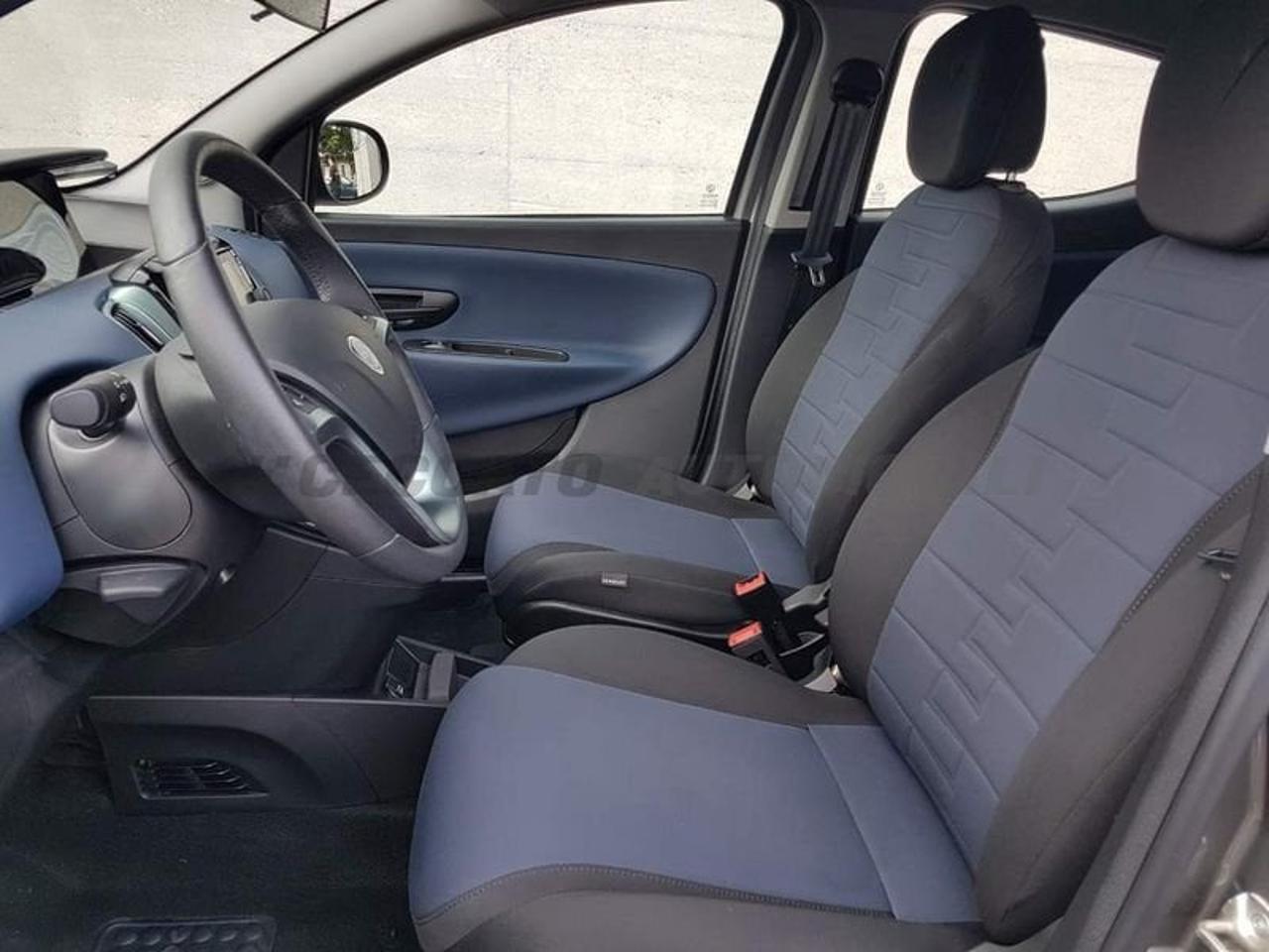 Lancia Lancia Ypsilon usata, con cerchi in lega