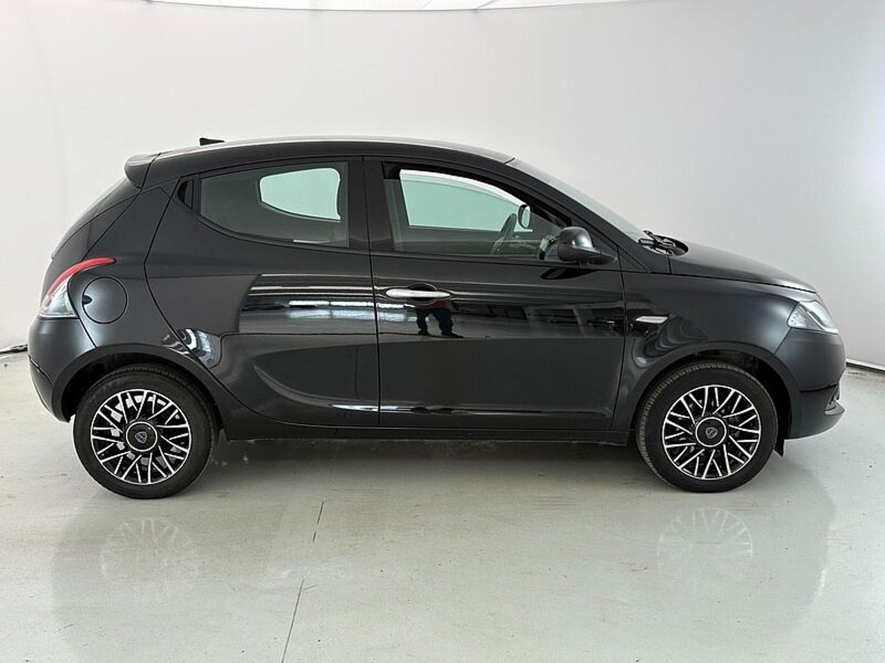 Lancia Lancia Ypsilon usata 21
