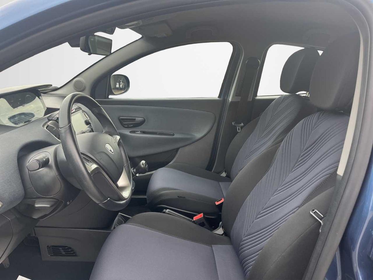 Lancia Lancia Ypsilon usata 18