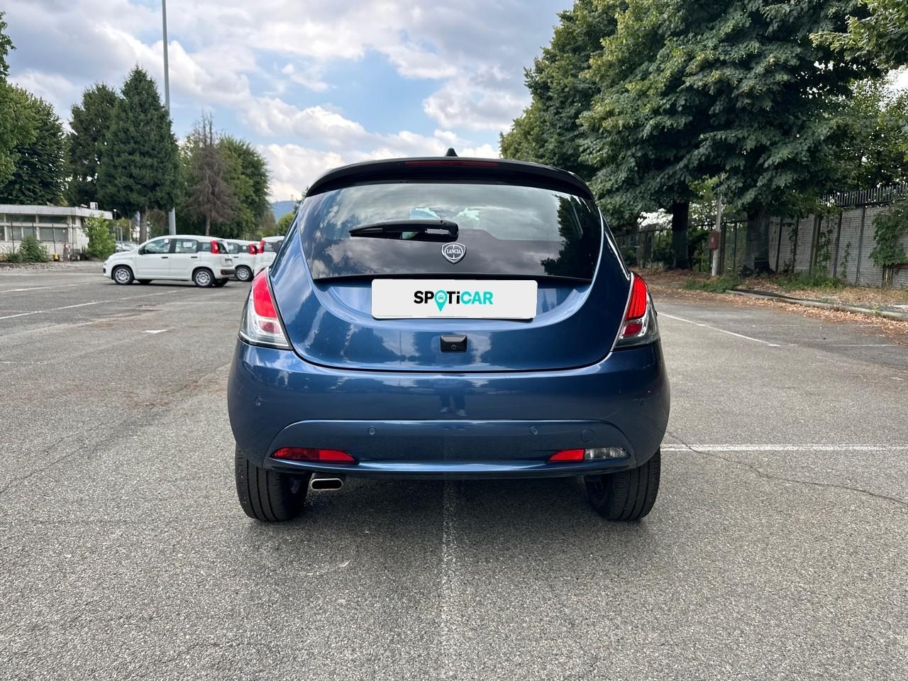 Lancia Lancia Ypsilon usata, con comandi audio al volante