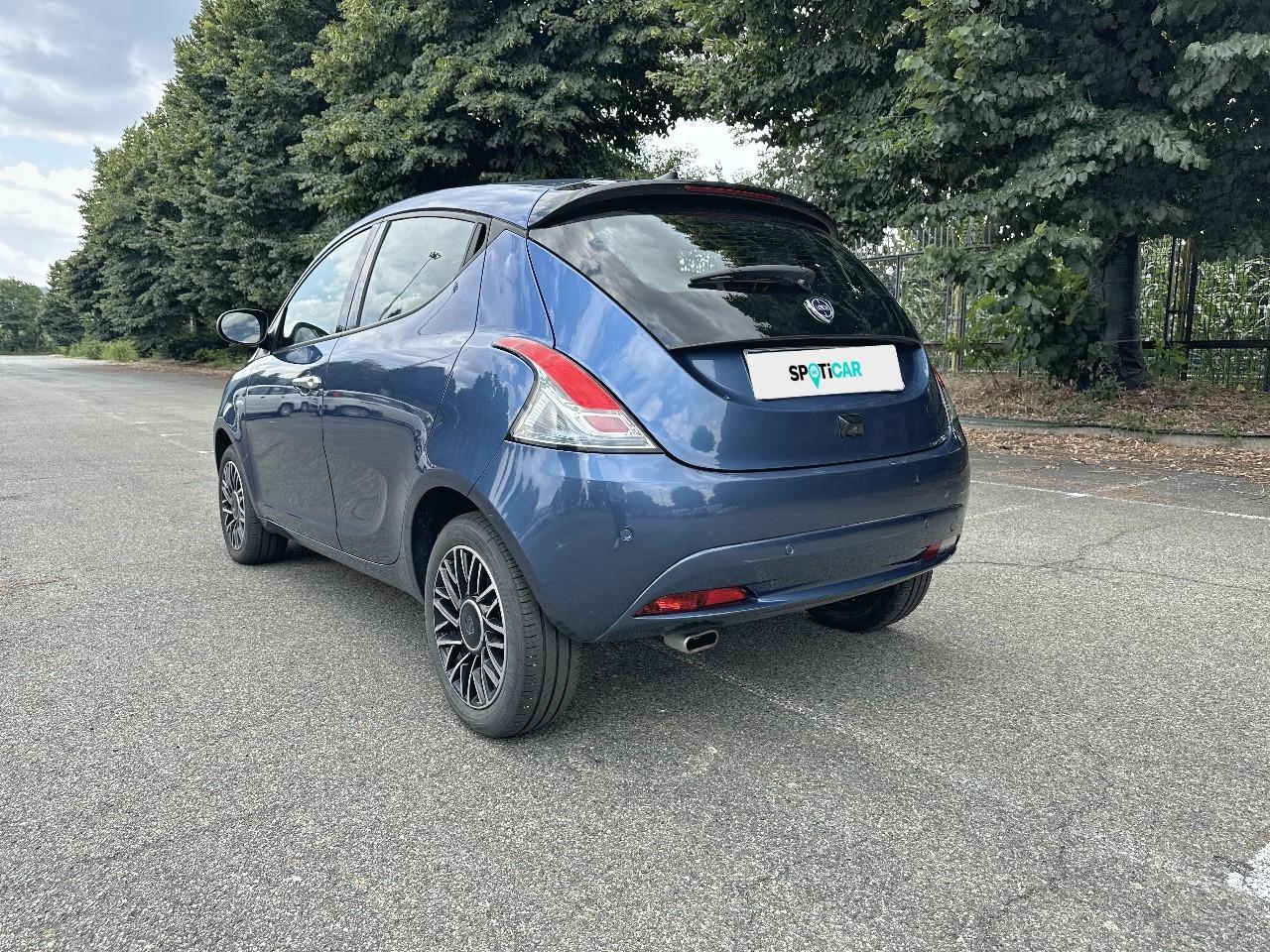 Lancia Lancia Ypsilon usata, con computer con consumo medio