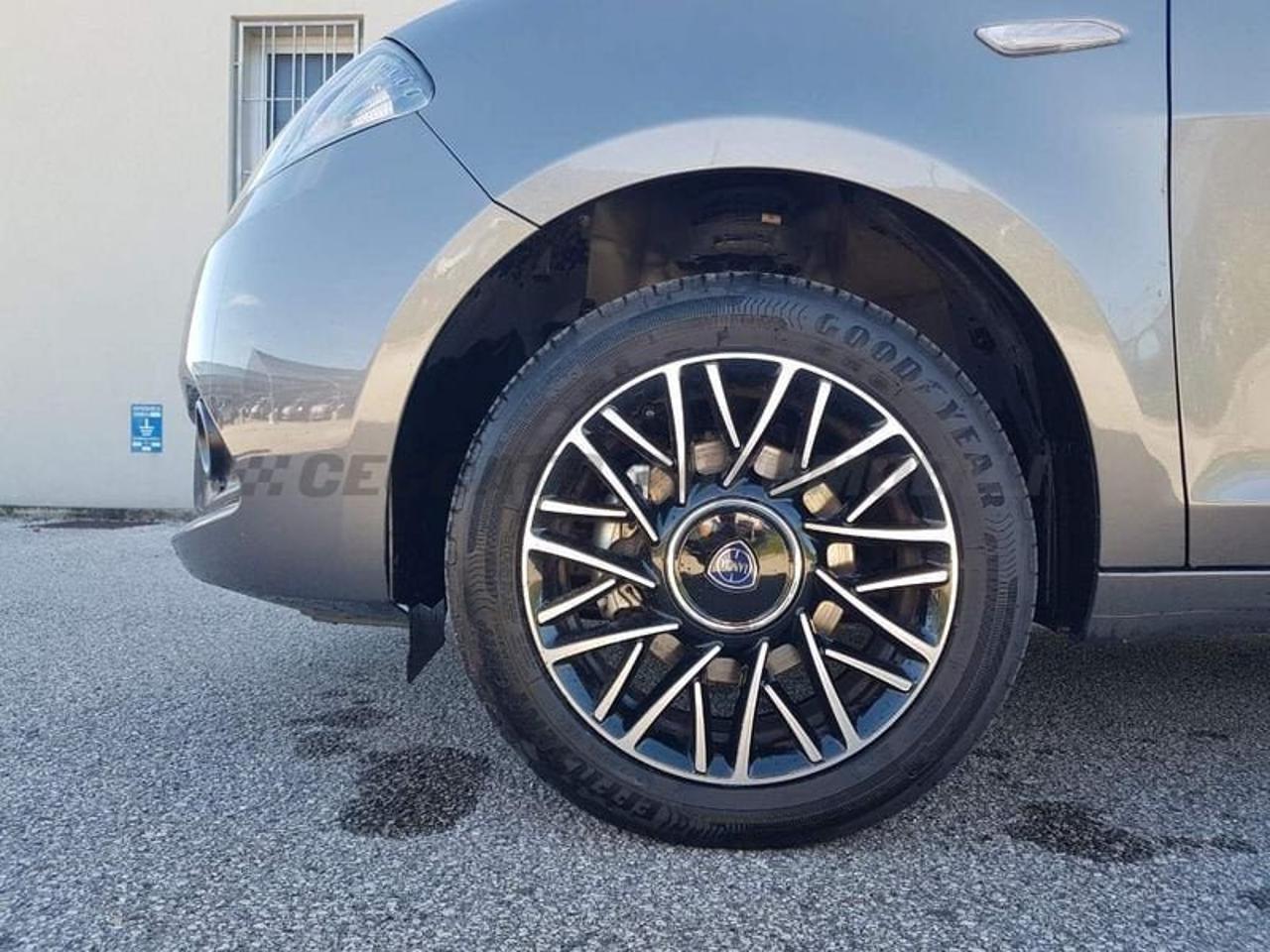Lancia Lancia Ypsilon usata 22
