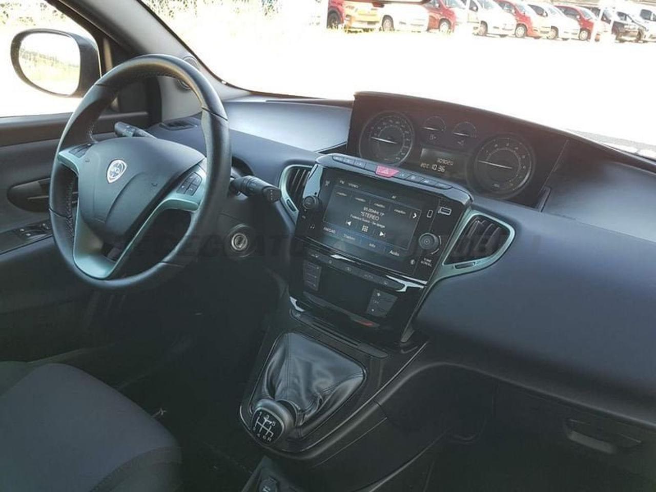 Lancia Lancia Ypsilon usata 23