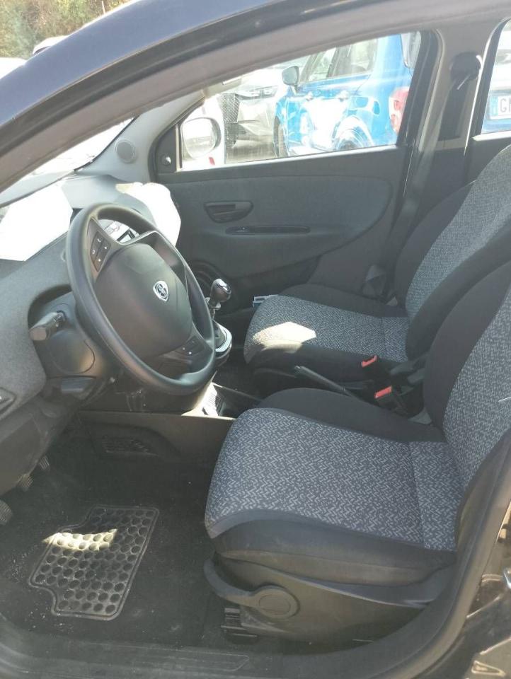 Lancia Lancia Ypsilon usata 12