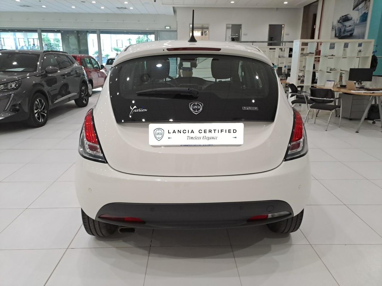 Lancia Lancia Ypsilon usata, con comandi apps
