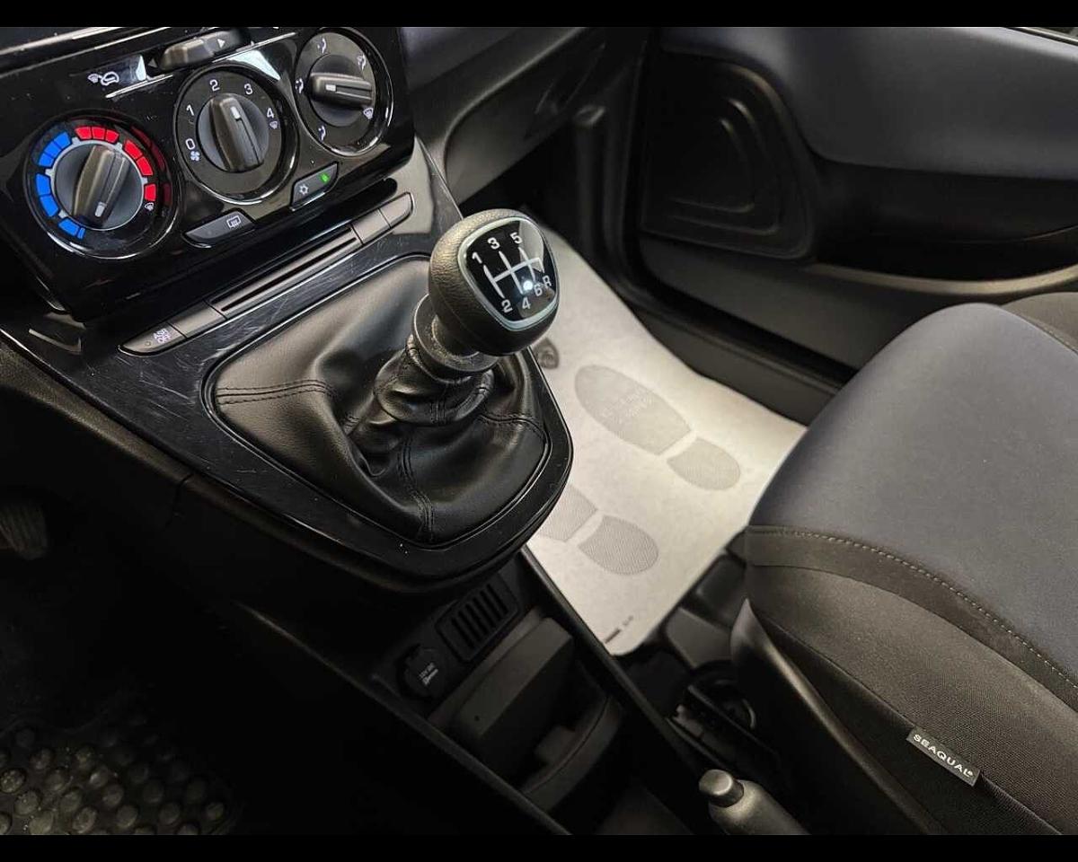 Lancia Lancia Ypsilon usata, con 6x Airbag (fontali + laterali + testa)