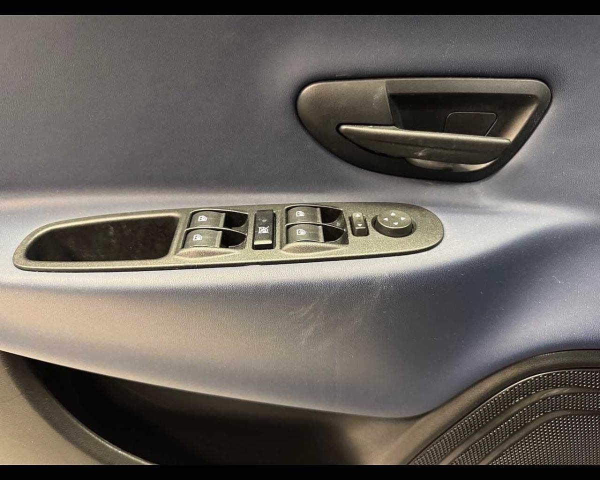 Lancia Lancia Ypsilon usata, con hill holder