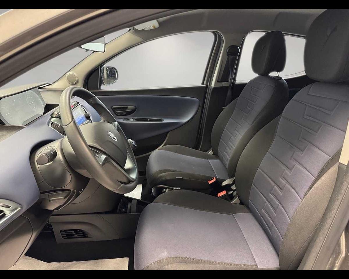 Lancia Lancia Ypsilon usata, con tessuto