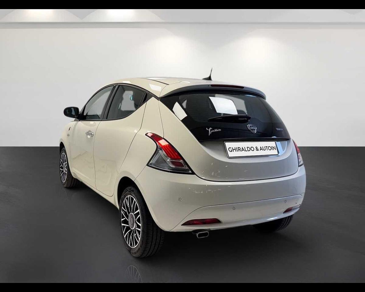 Lancia Lancia Ypsilon usata, con fari fendinebbia