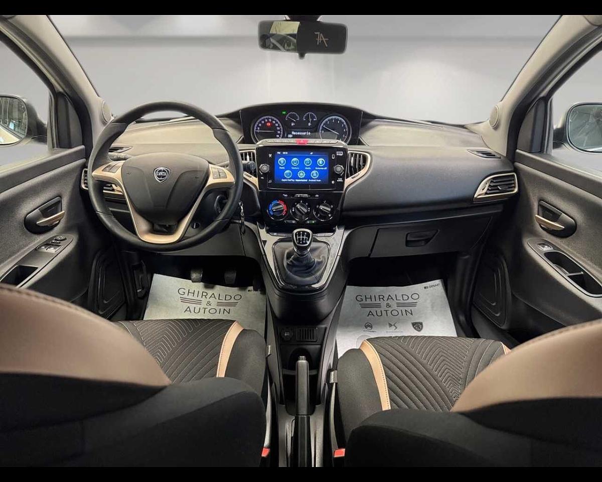 Lancia Lancia Ypsilon usata, con volante in pelle