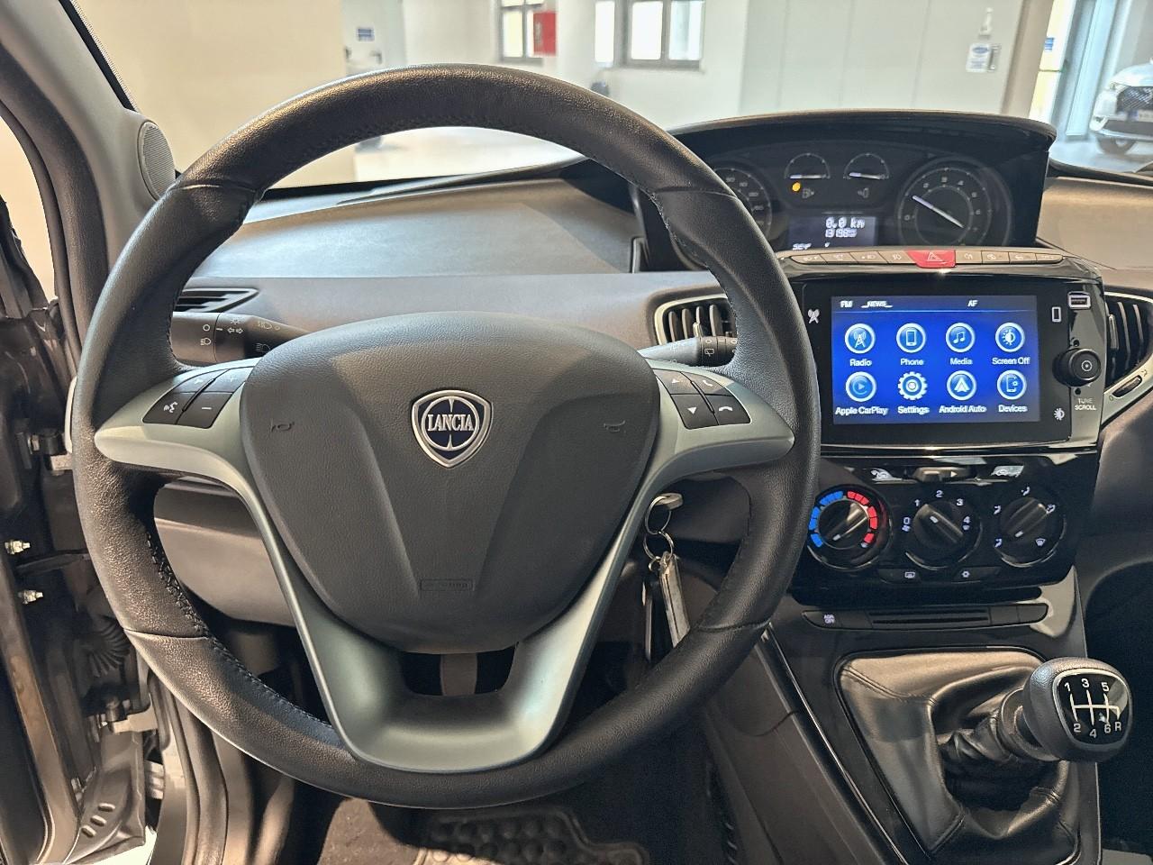 Lancia Lancia Ypsilon usata, con airbags 4