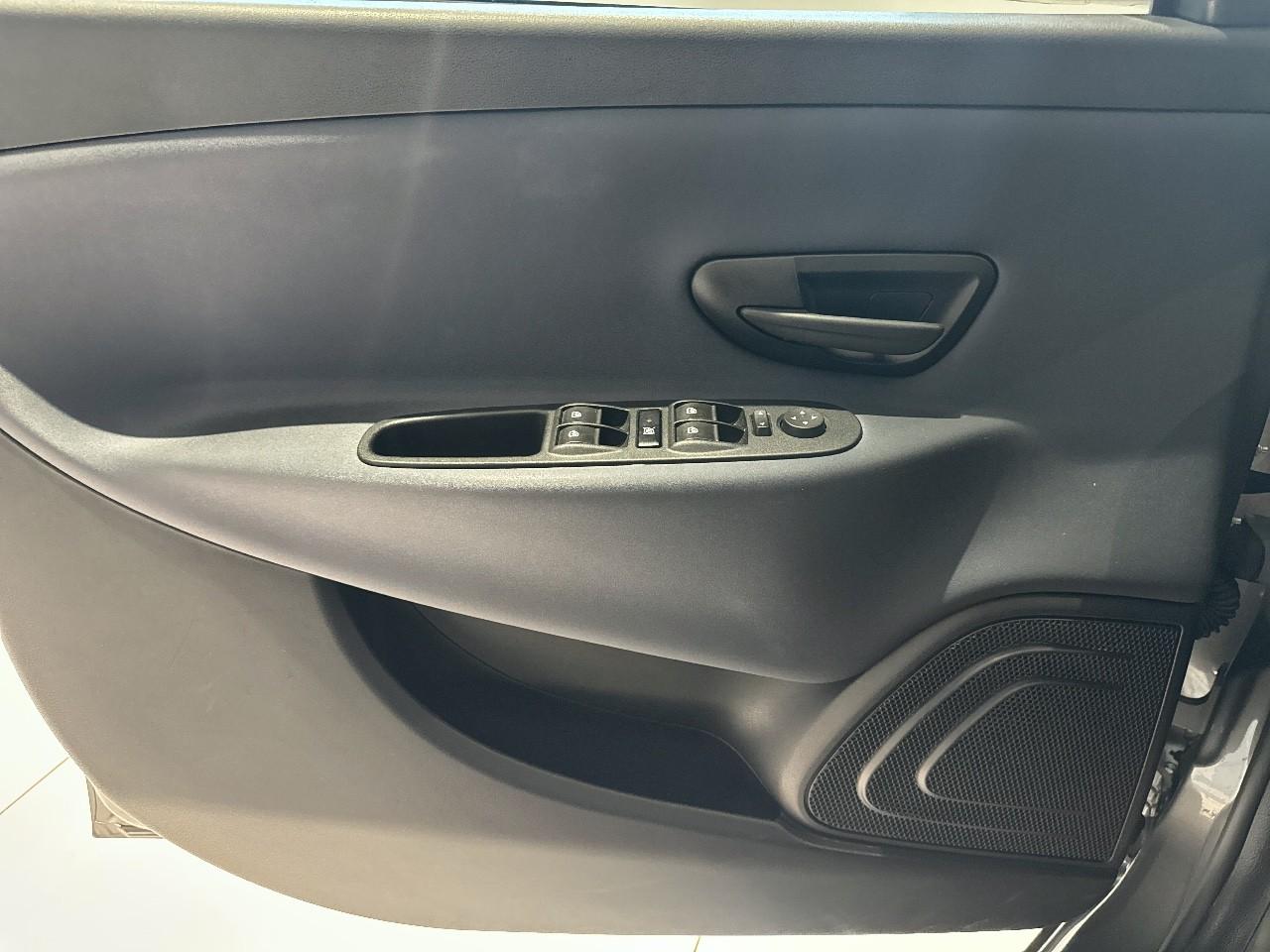 Lancia Lancia Ypsilon usata, con assistenza alla frenata di emergenza