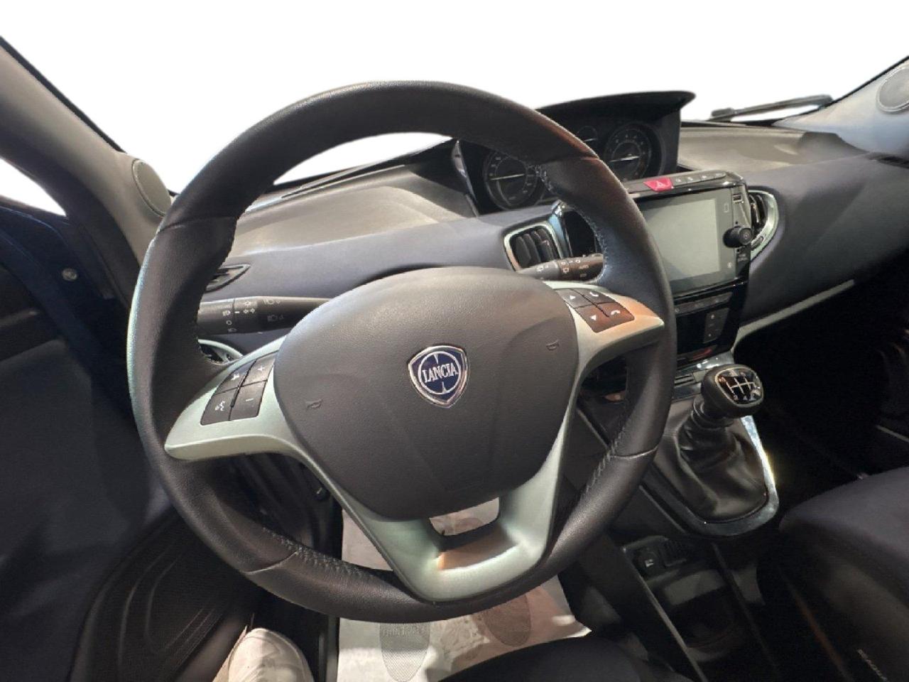 Lancia Lancia Ypsilon usata 12