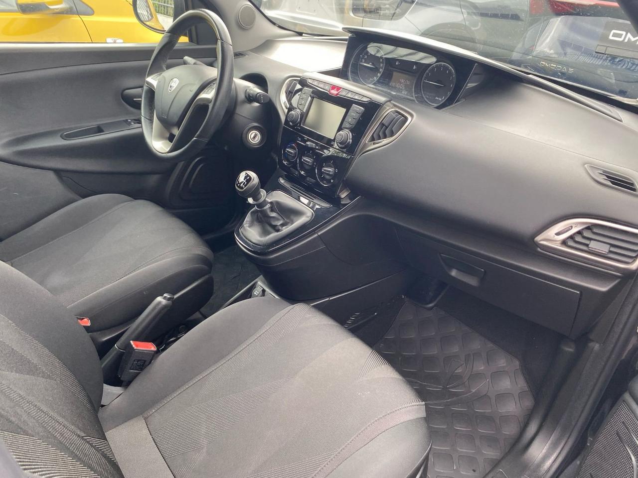 Lancia Lancia Ypsilon usata 17