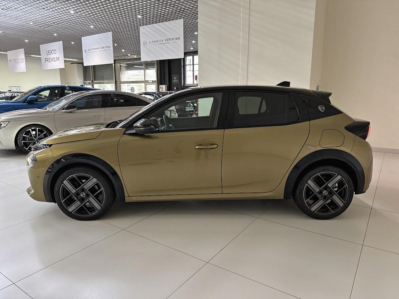 Lancia Lancia Ypsilon usata, con bracciolo anteriore