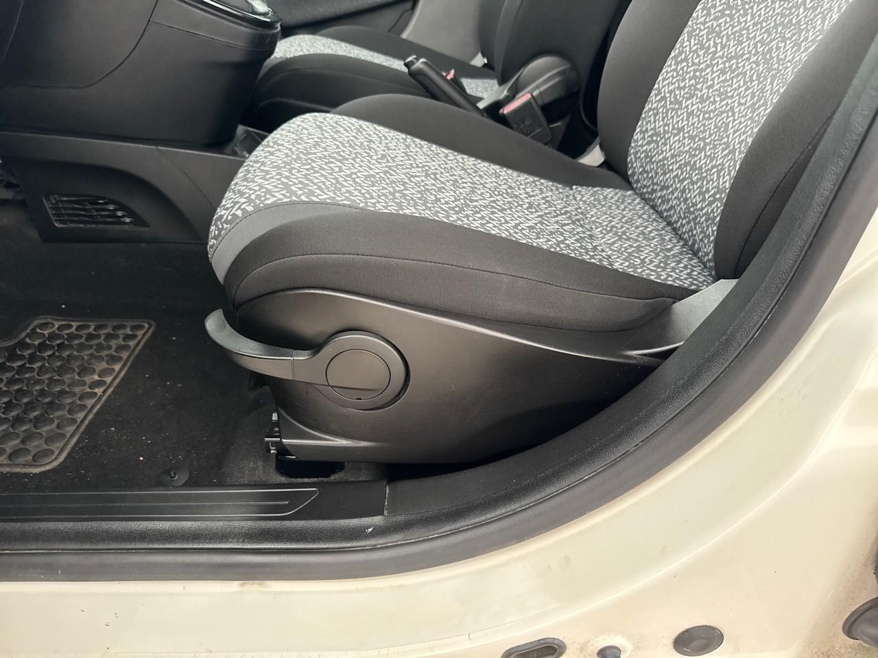 Lancia Lancia Ypsilon usata, con airbag anteriore conducente, airbag anteriore passeggero con interrutore di disattivazione