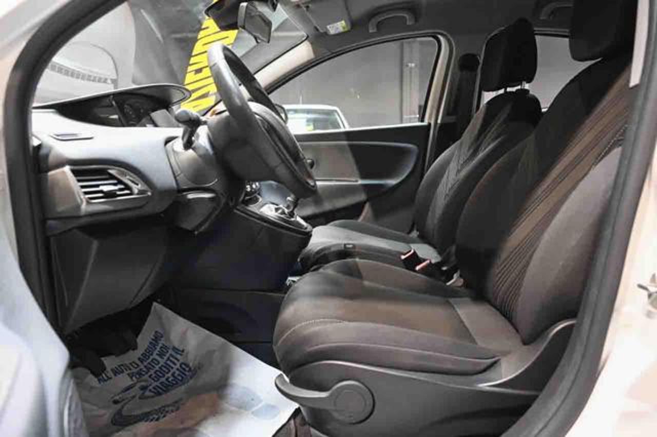 Lancia Lancia Ypsilon usata 14